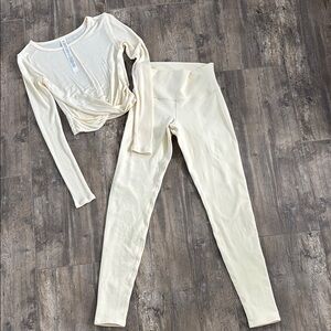 ALO Yoga Cream Long Sleeve Top